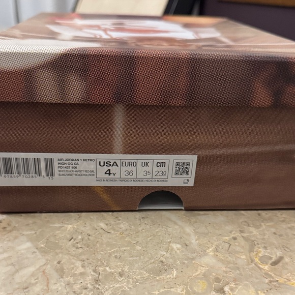 Jordan Brown Storage Box